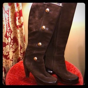 *Authentic FENDI BOOTS”